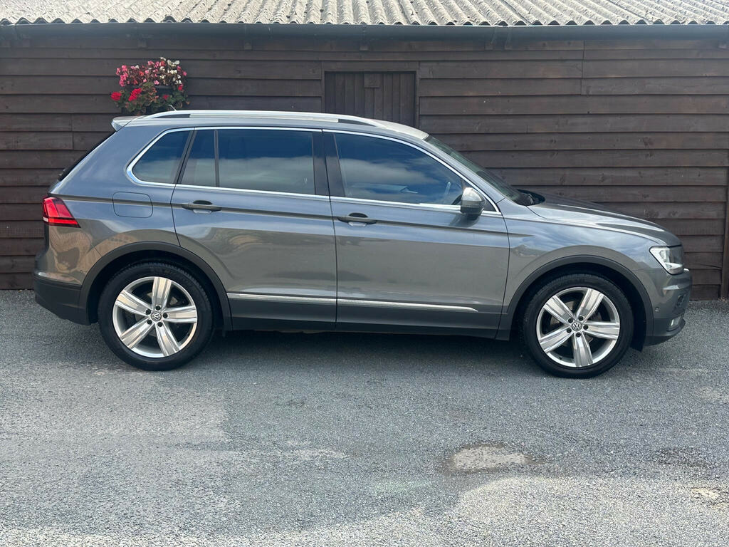 Volkswagen Tiguan 2.0 Tdi Match Dsg Euro 6 Ss LR20GRZ Grey #3