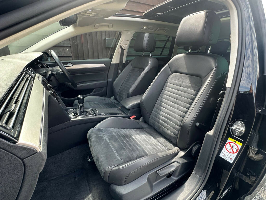 Volkswagen Passat 1.5L Gt Tsi Evo Dsg 148 Bhp White #12