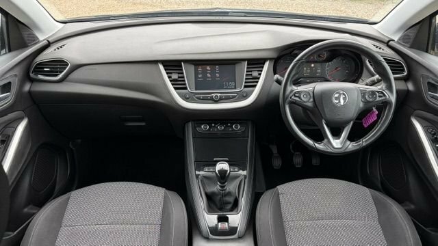Citroen C1 1.2 Puretech Flair Airscape White #2