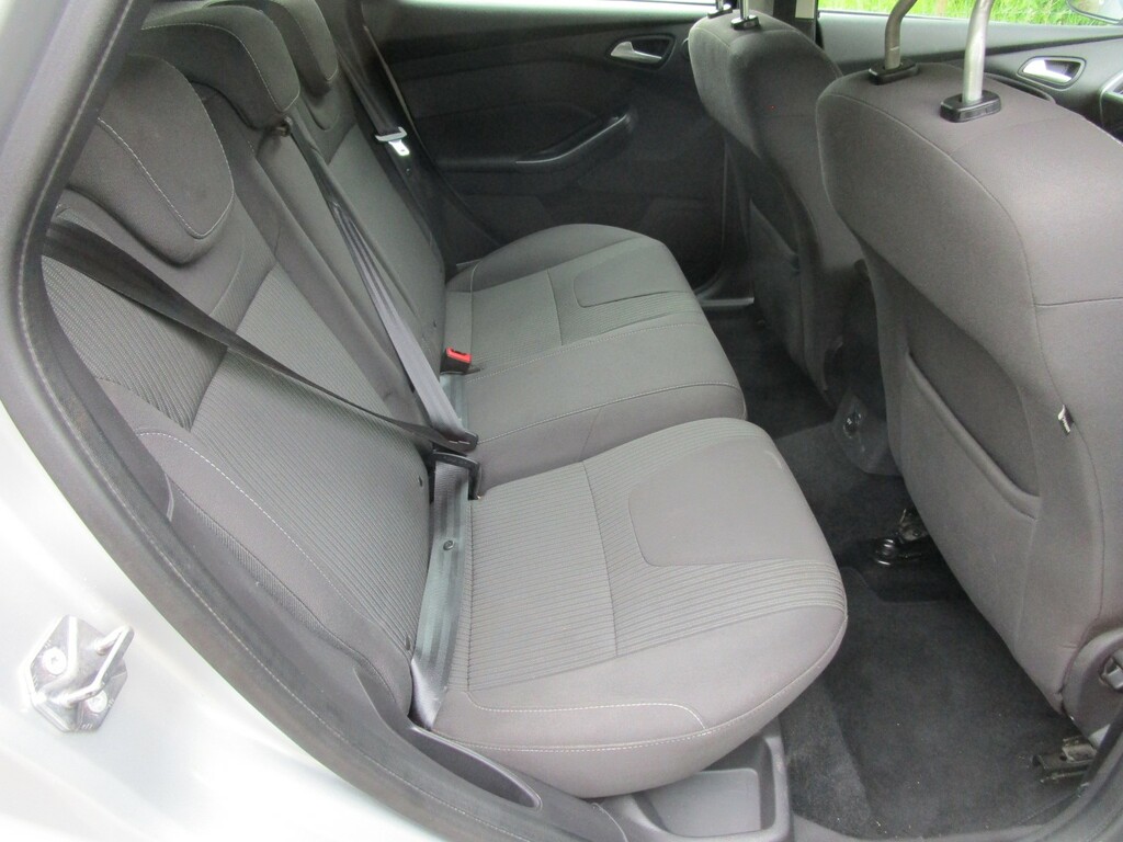 Ford Focus 1.6 Tdci Zetec S Hatchback Euro Grey #19