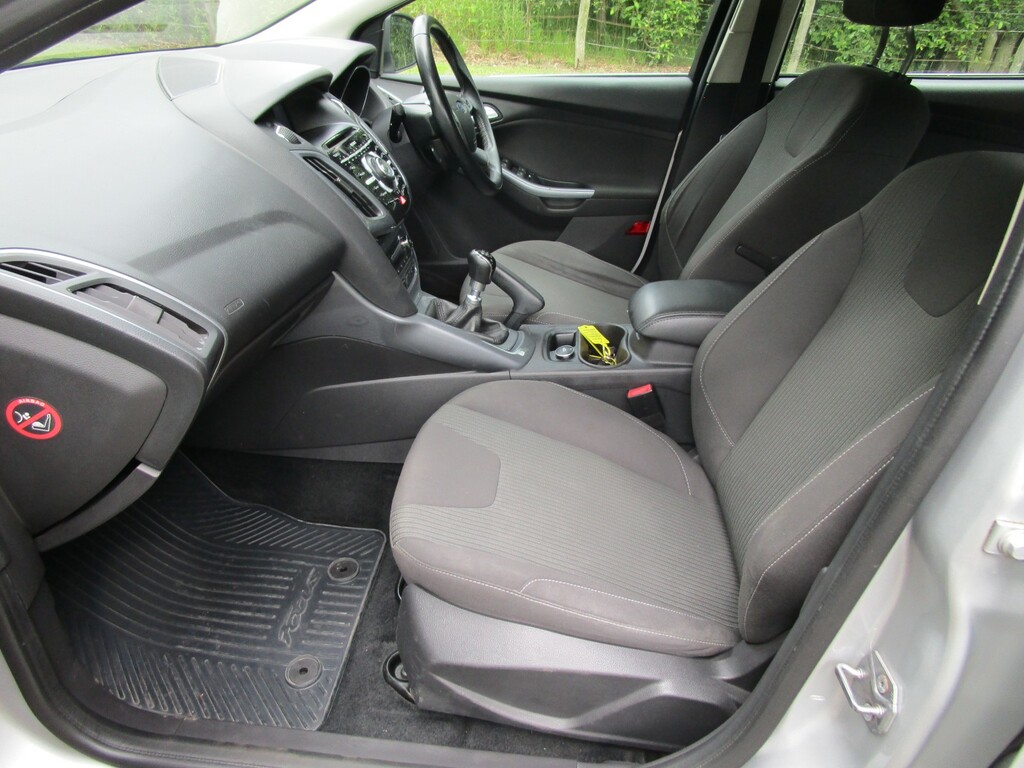 Ford Focus 1.6 Tdci Zetec S Hatchback Euro Grey #16