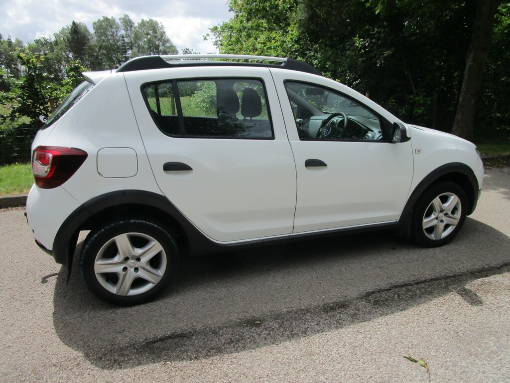 Dacia Sandero Stepway 1.5 Stepway Laureate Dci 90 - Towbar - 20 Tax - G White #3