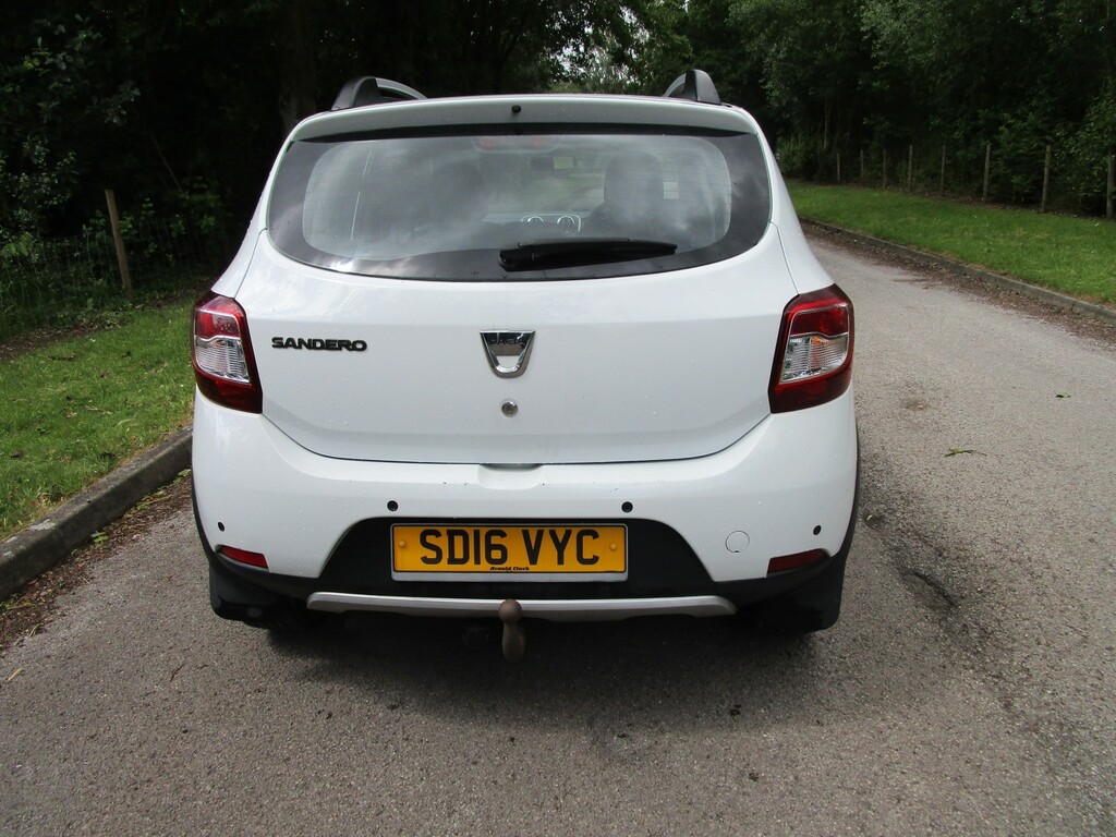 Dacia Sandero Stepway 1.5 Stepway Laureate Dci 90 - Towbar - 20 Tax - G White #5