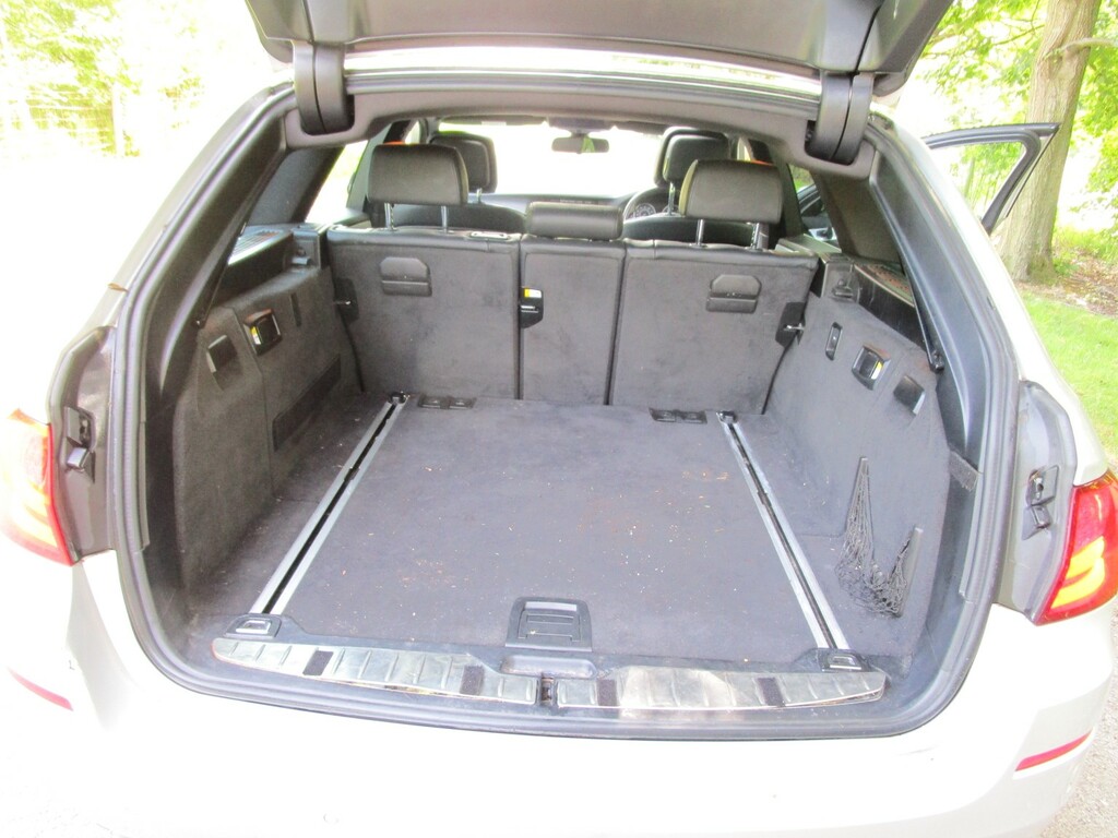 BMW 5 Series 525D Se Step Black #18
