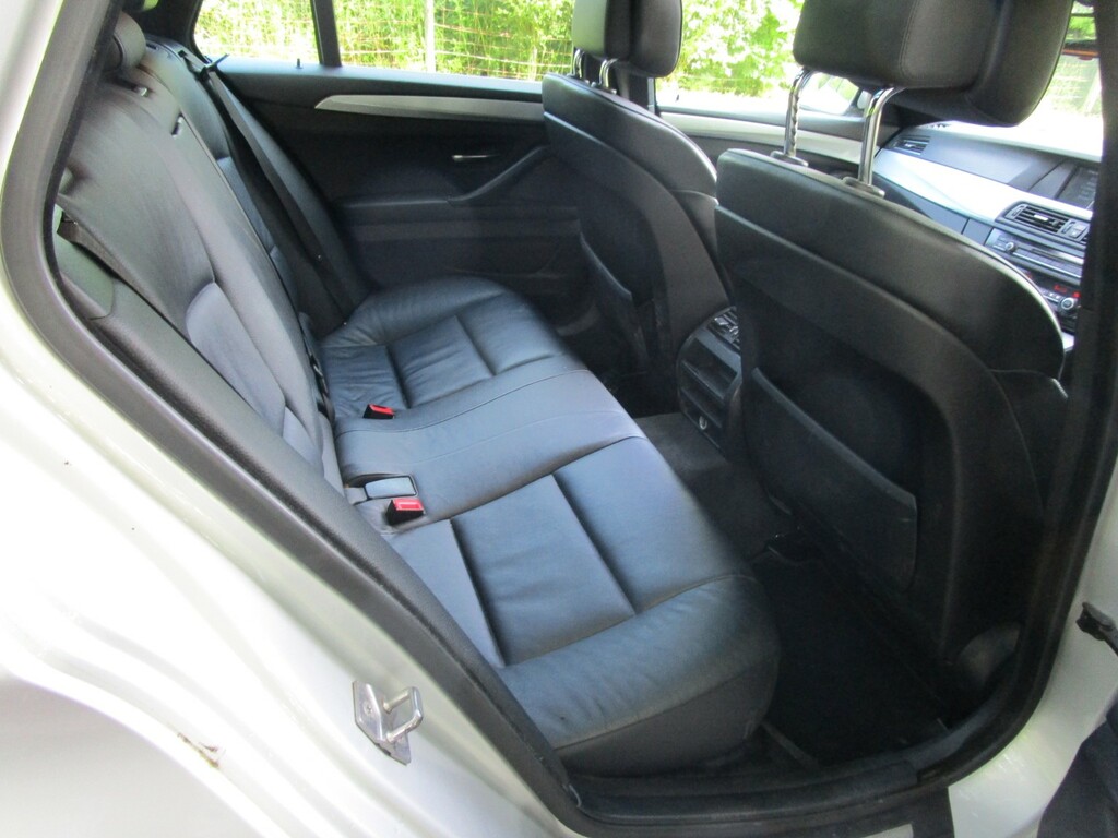 BMW 5 Series 525D Se Step Black #17