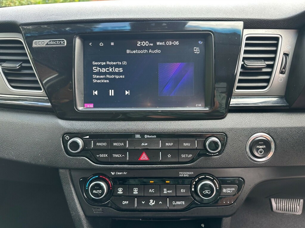 Kia e-Niro 100Kw 2 39Kwh White #28