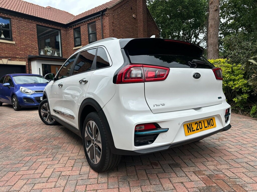 Kia e-Niro 100Kw 2 39Kwh White #4