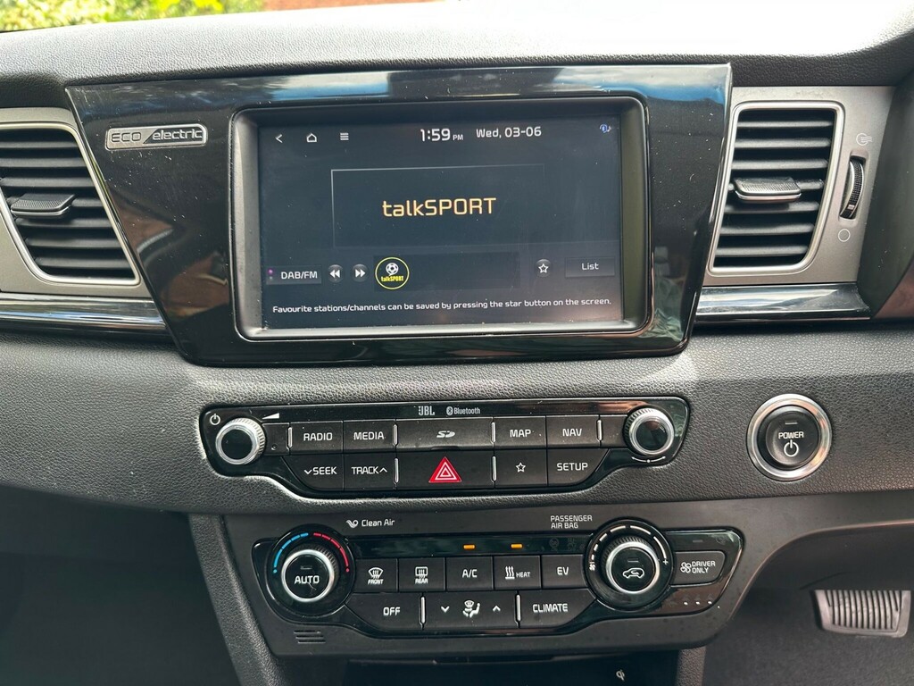 Kia e-Niro 100Kw 2 39Kwh White #27