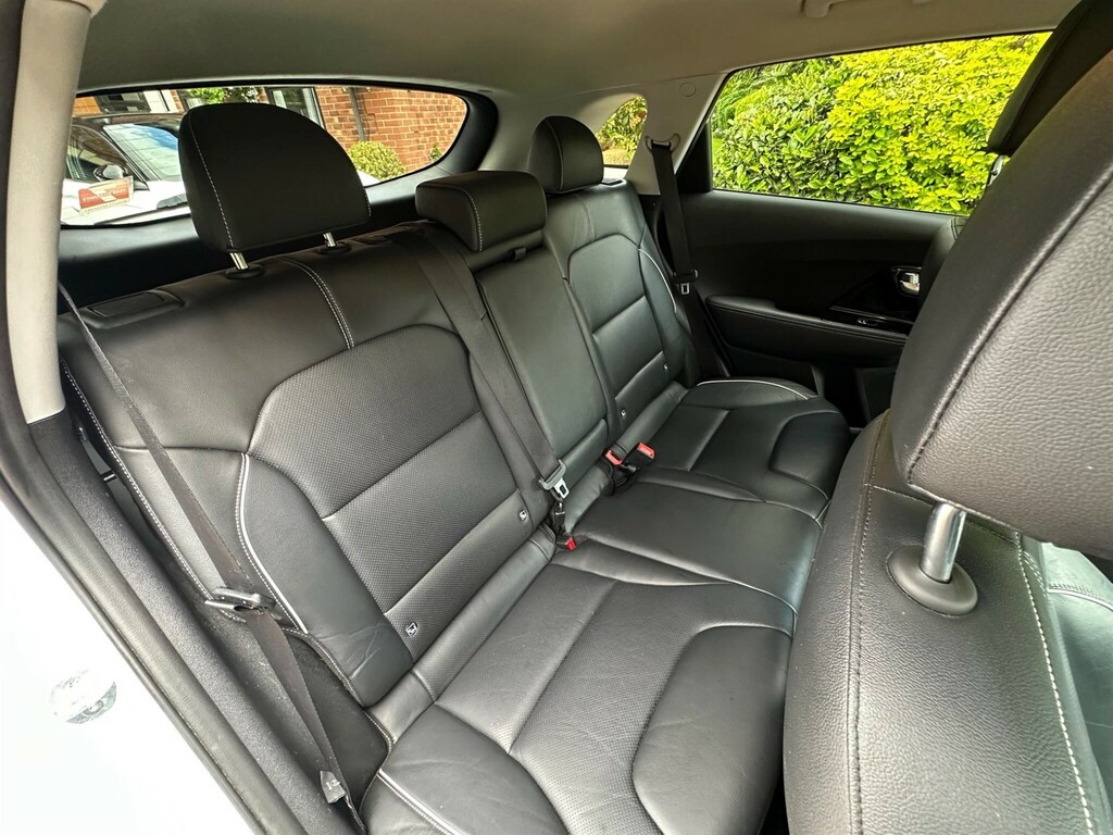 Kia e-Niro 100Kw 2 39Kwh White #11
