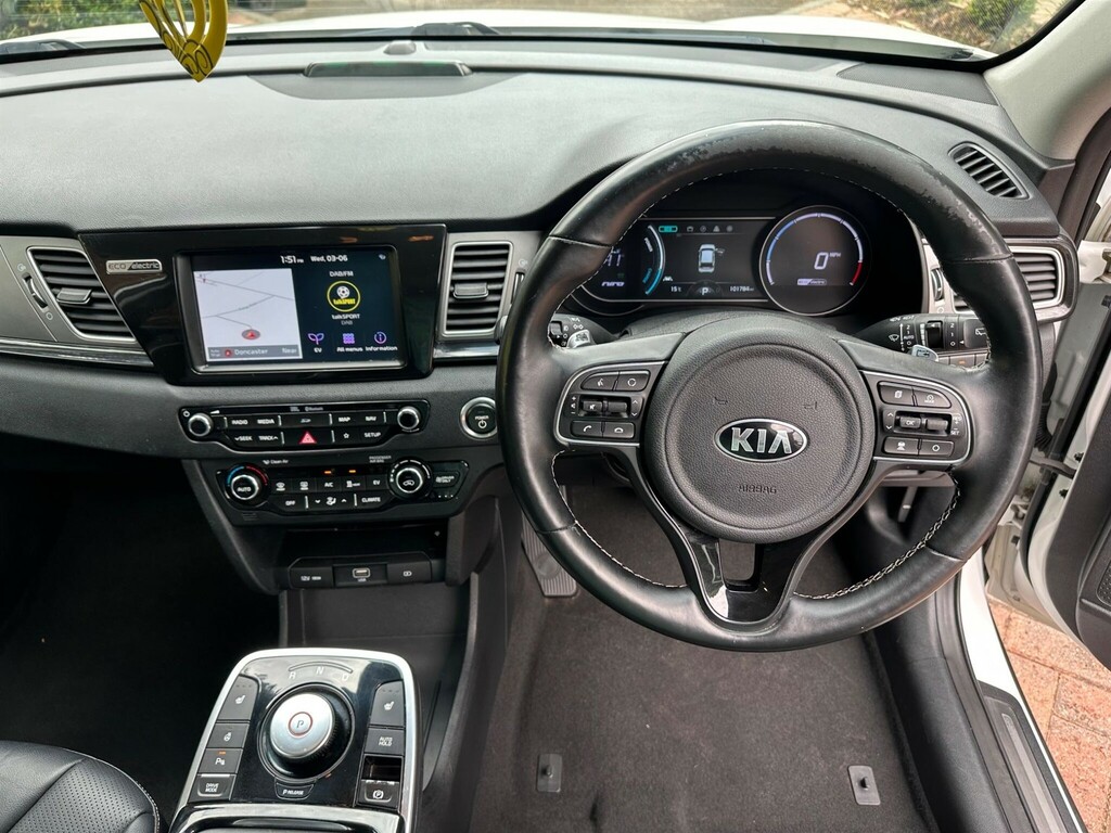 Kia e-Niro 100Kw 2 39Kwh White #35