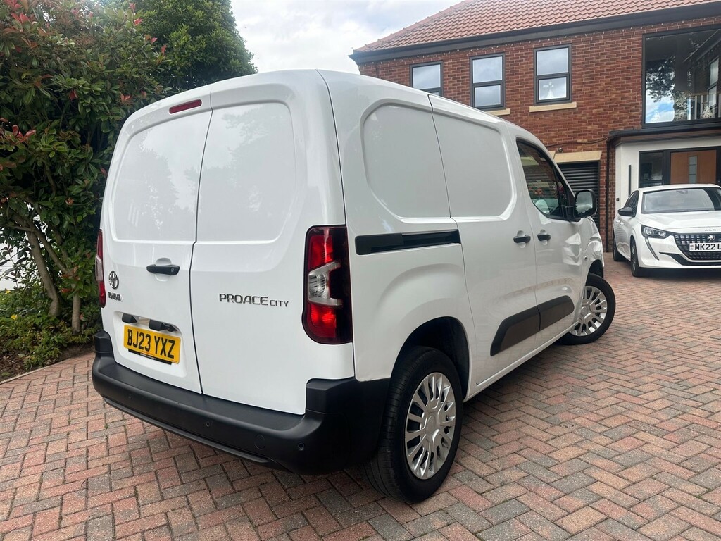 Toyota PROACE 75Kwh Icon Medium Panel Van Mwb 6Dr 7Kw Obc White #7