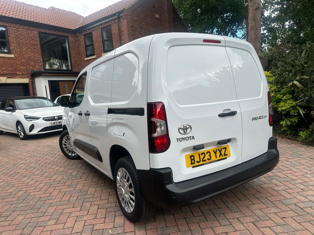 Toyota PROACE Mpv White #5