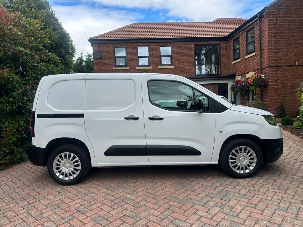 Toyota PROACE Mpv White #4