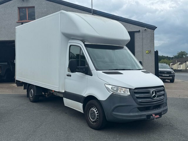 Mercedes-Benz Sprinter 2.1 314 Cdi Chassis Cab G-tronic Fwd L2 White