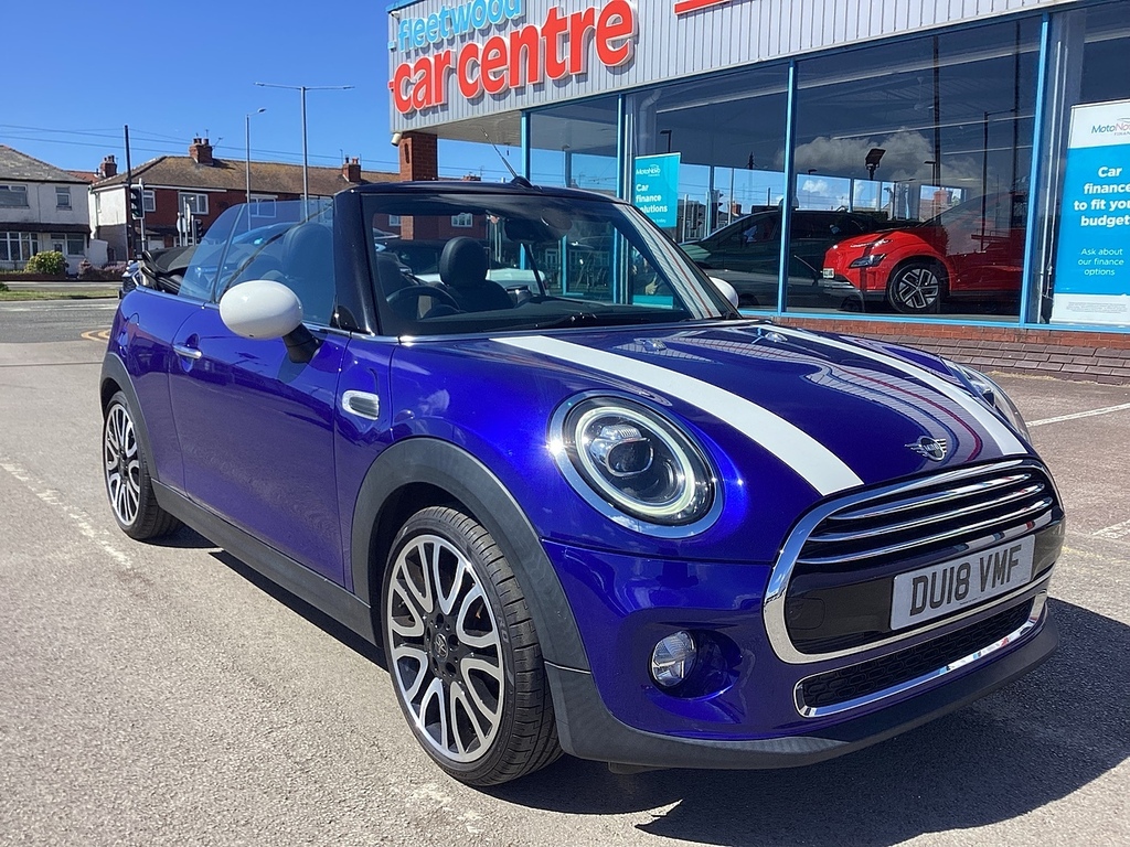 Mini Convertible Cooper II Blue