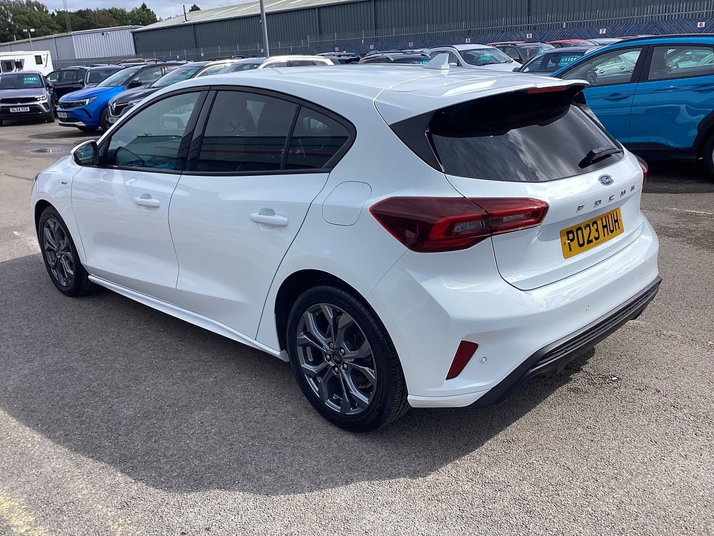 Ford Focus T Ecoboost St-line PO23HUH White #2