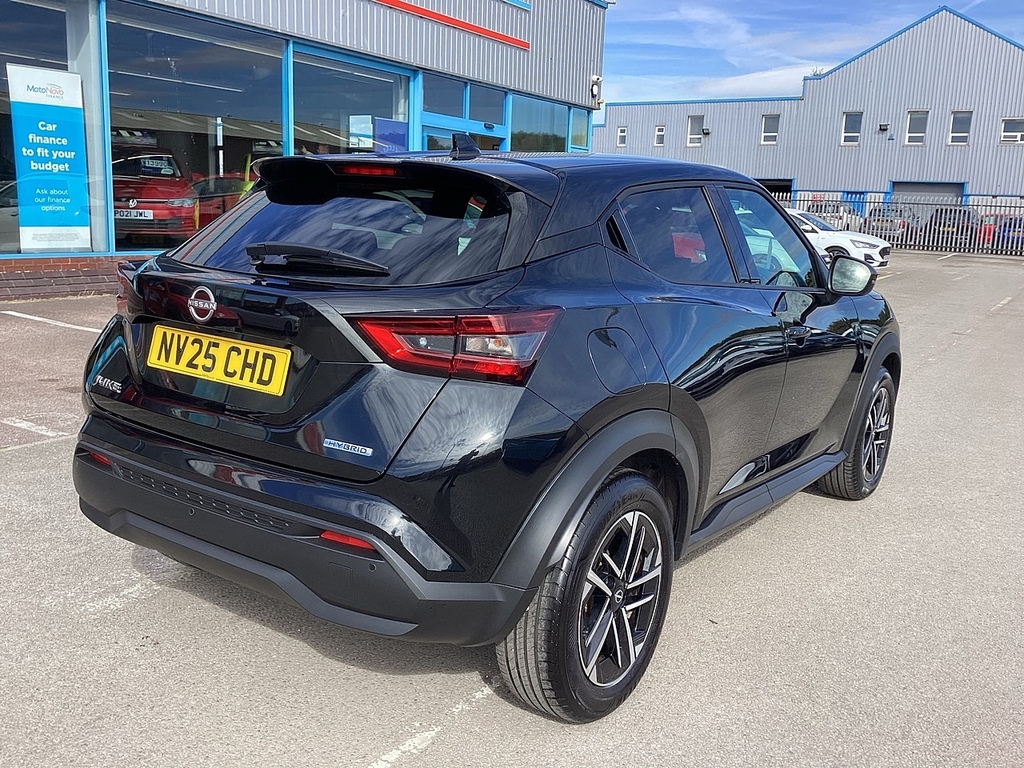 Nissan Juke N-connecta NV25CHD Black #4