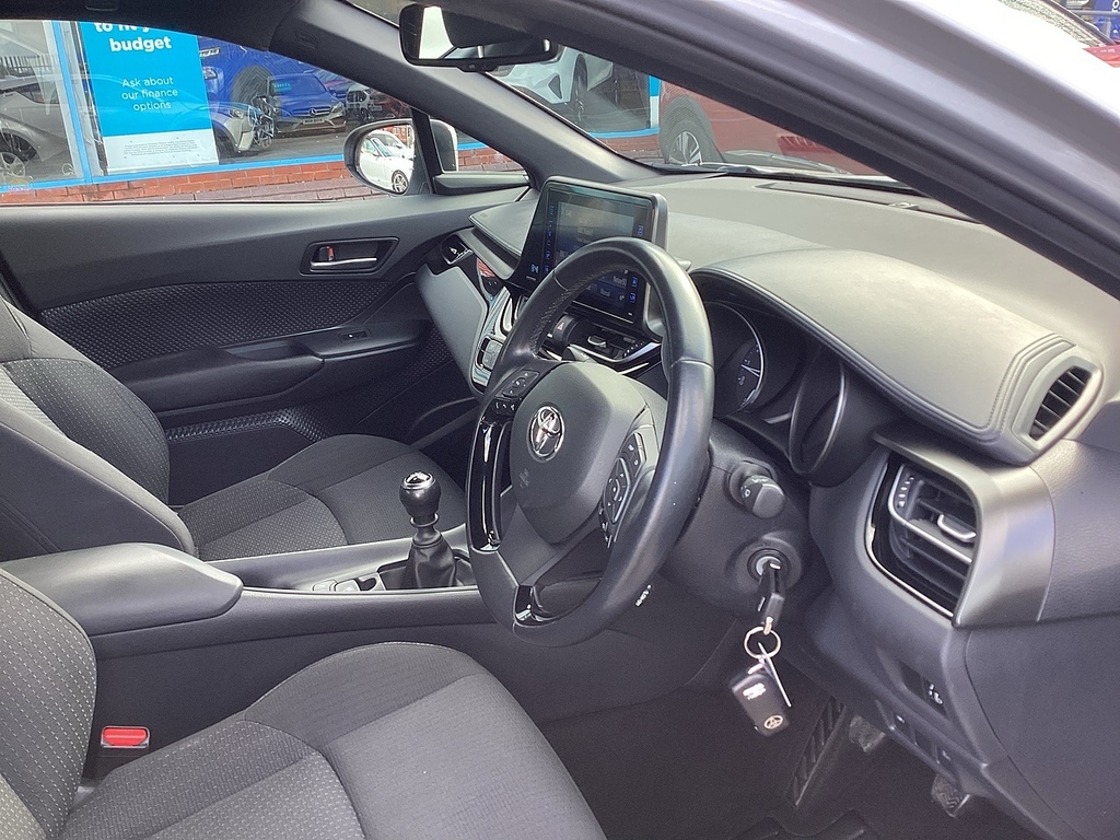 Toyota C-Hr Vvt-i Icon CV68OHH Silver #6