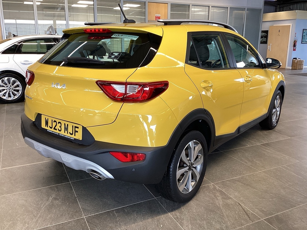 Kia Stonic T-gdi 2 Yellow #4
