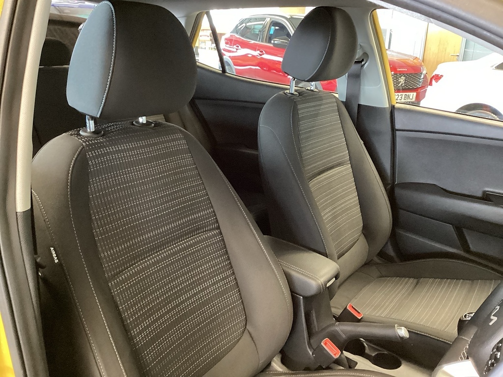 Kia Stonic T-gdi 2 WJ23MJF Yellow #6