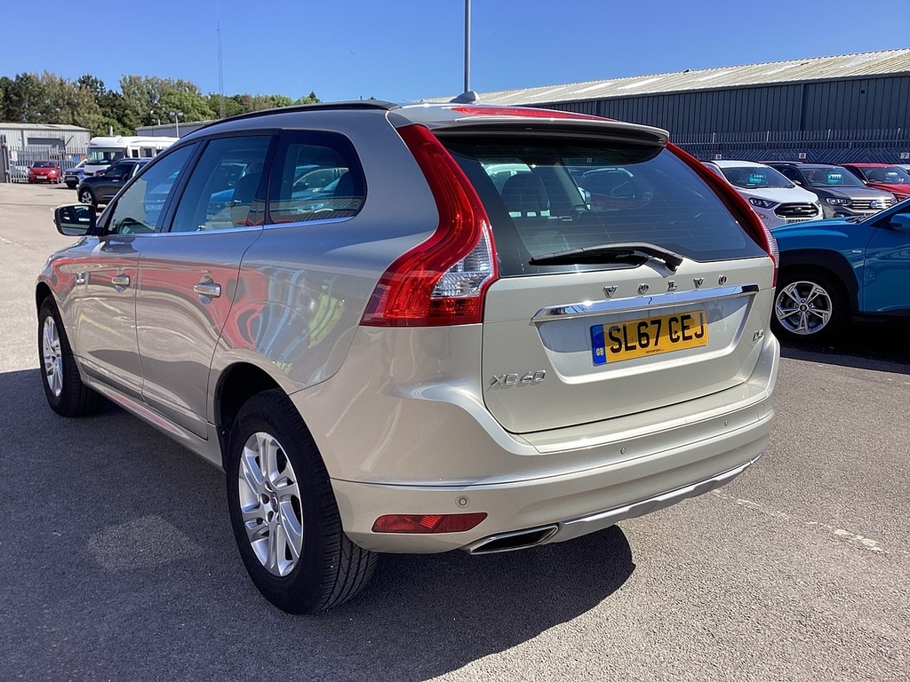 Volvo XC60 D4 Se Nav SL67CEJ #2