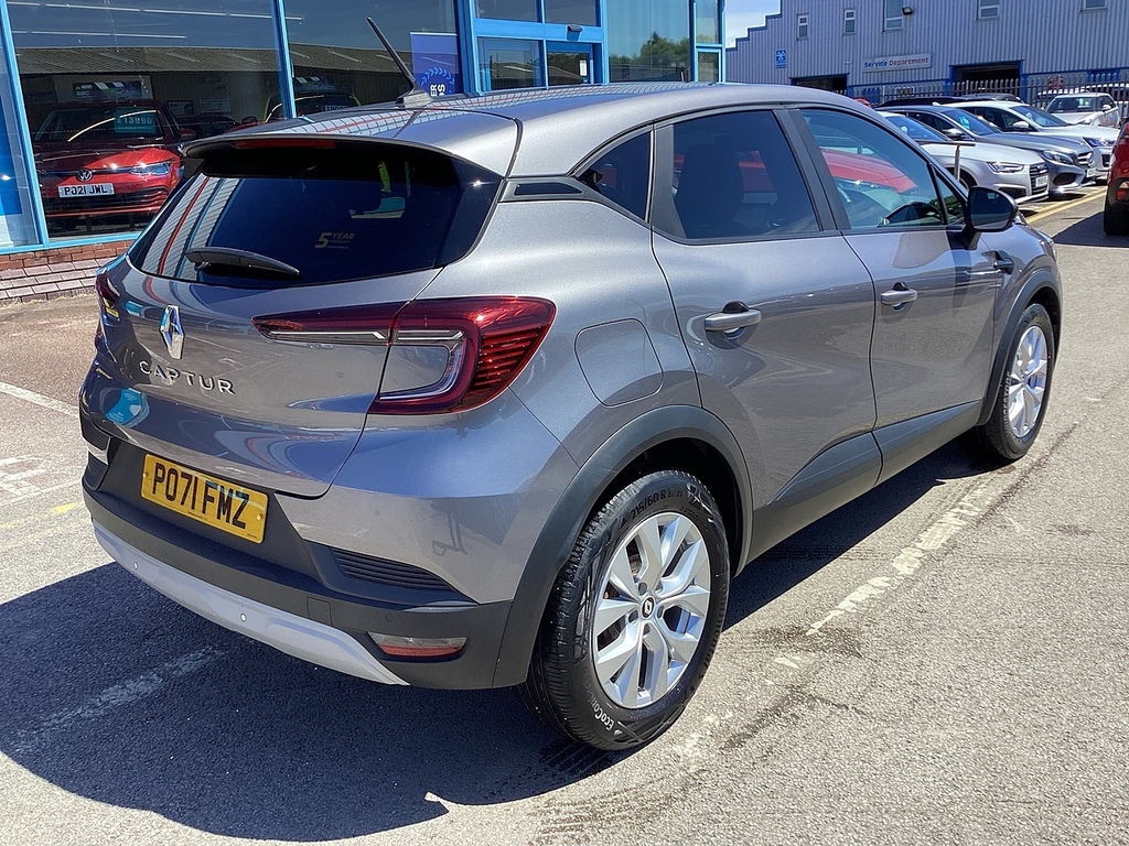 Renault Captur Tce Iconic Grey #4
