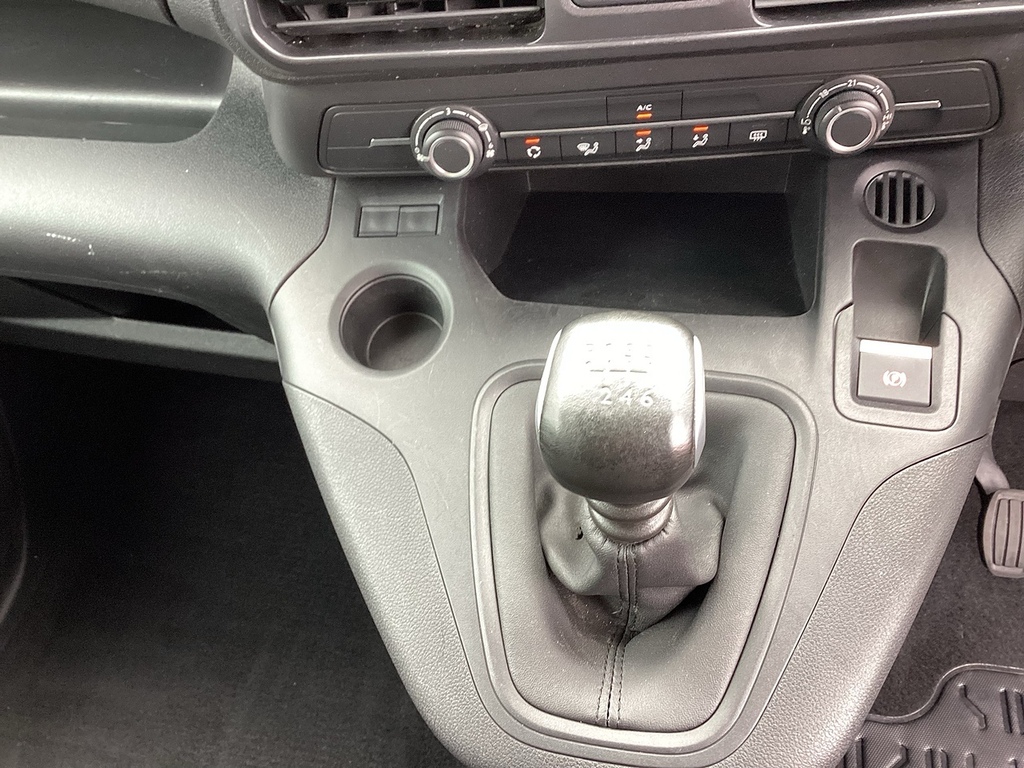 Vauxhall Combo Life 1.5 Turbo D 130 Se Blue #18