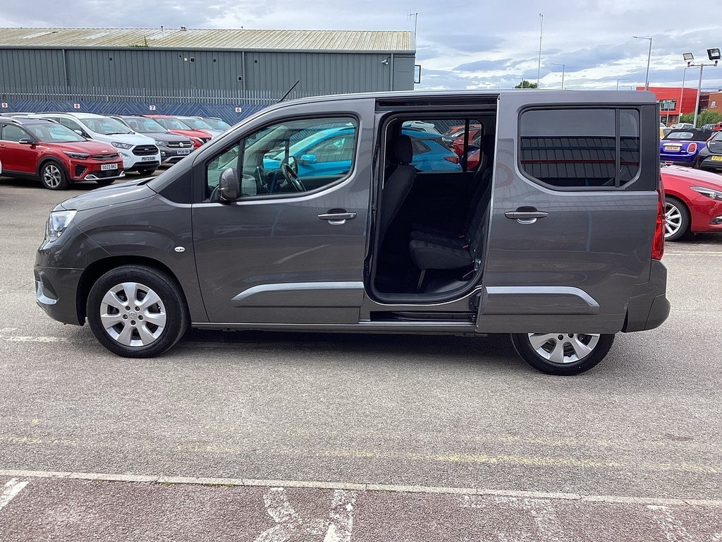 Vauxhall Combo Life 1.5 Turbo D 130 Se Blue #29