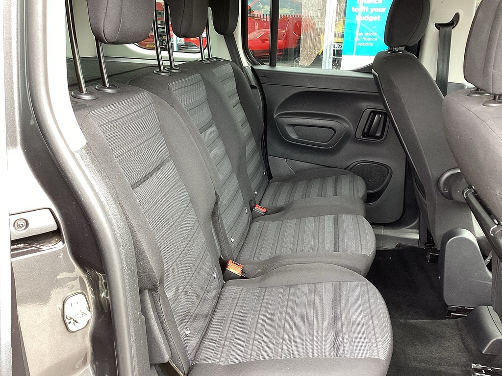 Vauxhall Combo Life 1.5 Turbo D 130 Se Blue #11