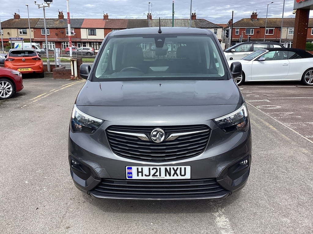 Vauxhall Combo Life 1.5 Turbo D 130 Se Blue #13