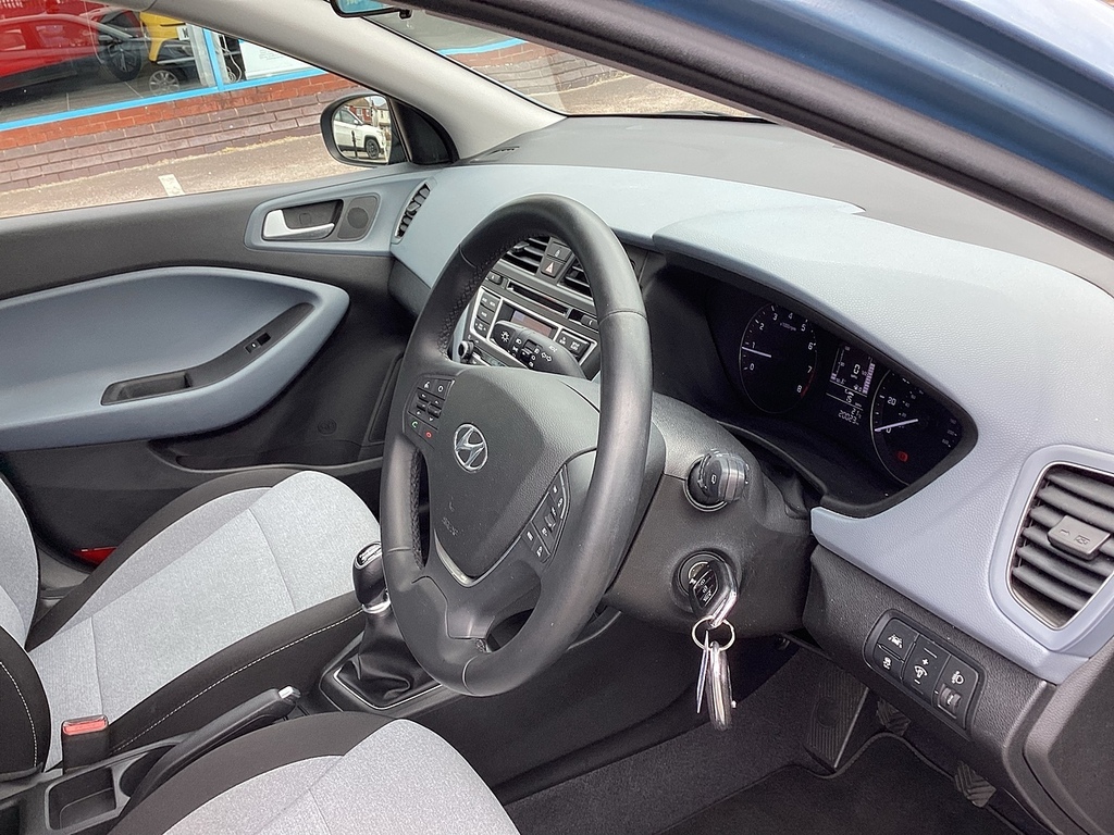 Hyundai I20 Se Blue #6