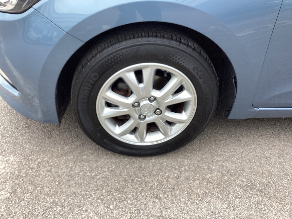 Hyundai I20 1.2 Mpi Se 83 Bhp Red #21