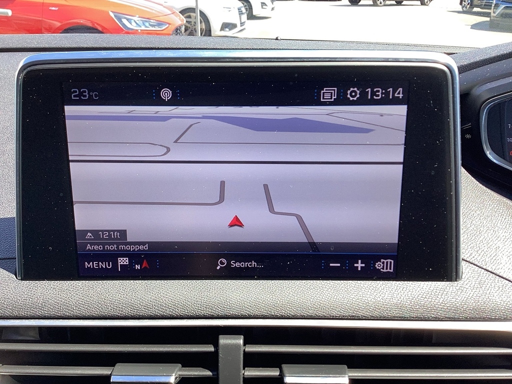 Peugeot 5008 Puretech Allure White #6