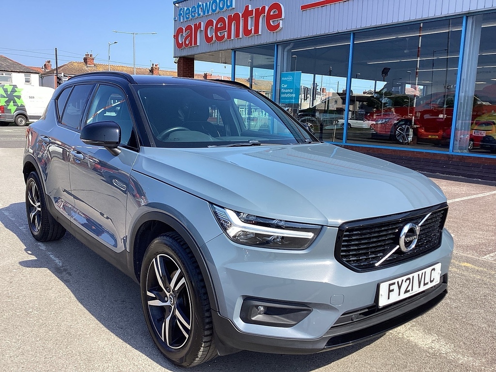 Volvo XC40 T3 R-design Grey