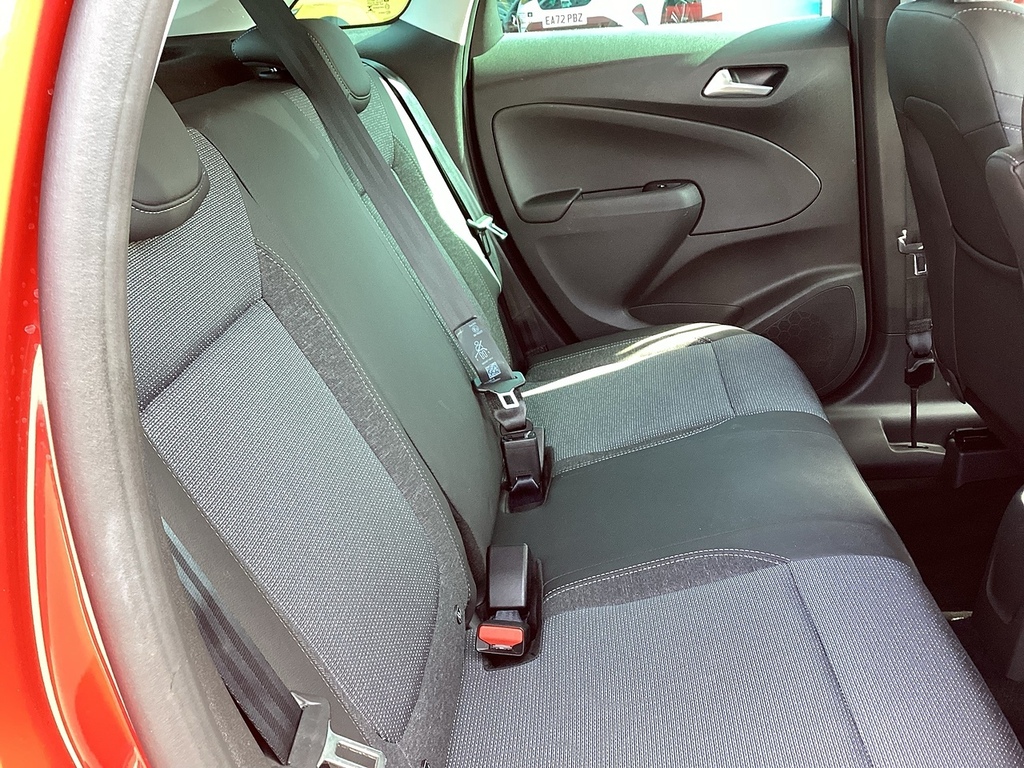 Vauxhall Crossland 1.2 Griffin White #11
