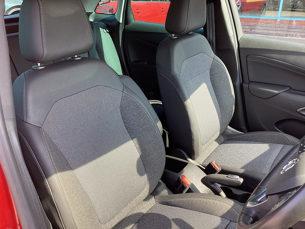 Vauxhall Crossland 1.2 Griffin White #10