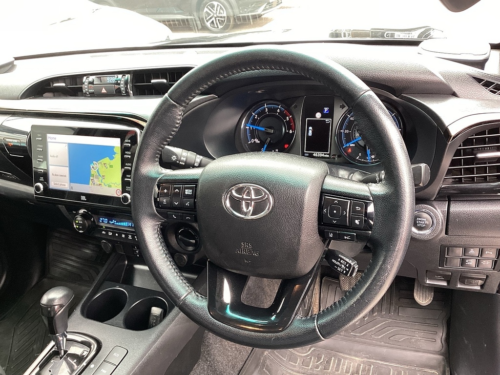 Toyota HILUX Invincible 4Wd D-4d Dcb Red #12