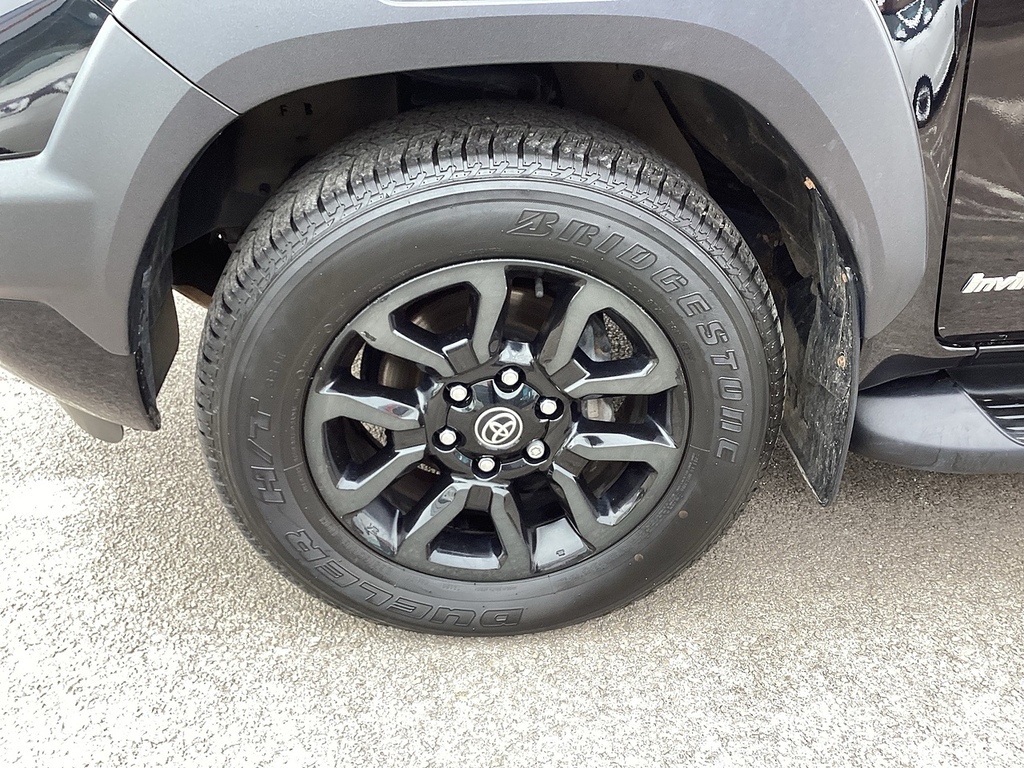 Toyota HILUX Invincible 4Wd D-4d Dcb Red #25