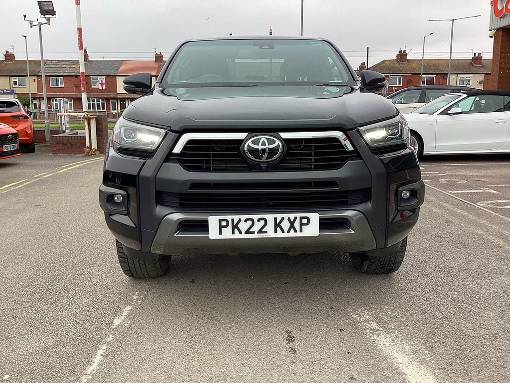 Toyota HILUX Invincible 4Wd D-4d Dcb Red #26