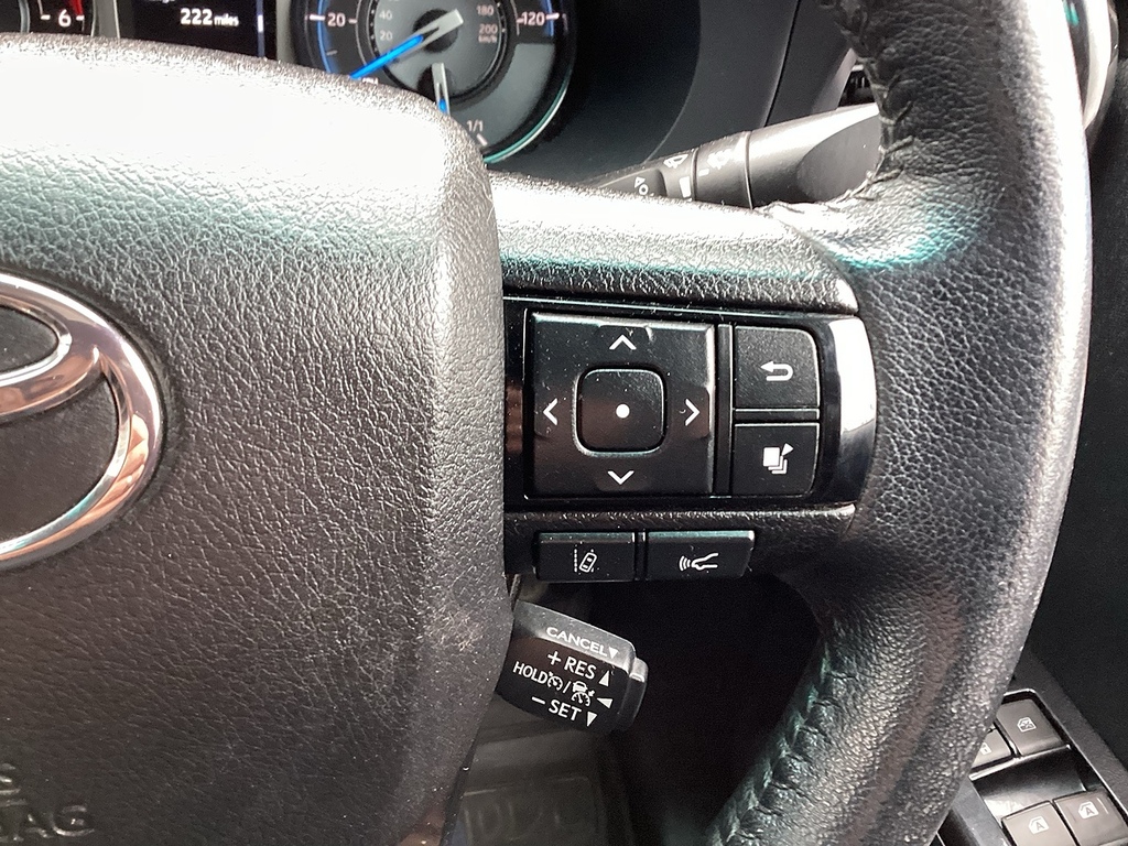 Toyota HILUX Invincible 4Wd D-4d Dcb Red #19