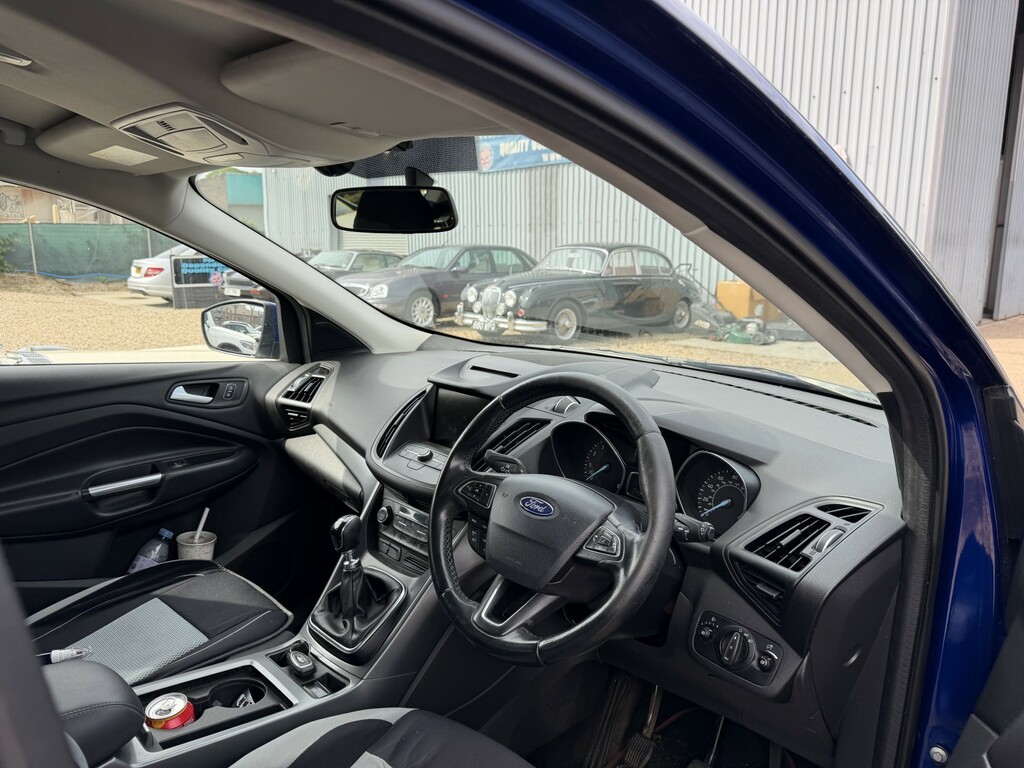 Ford Kuga 1.5 T Ecoboost Zetec 2018 MJ18OCM Blue #5