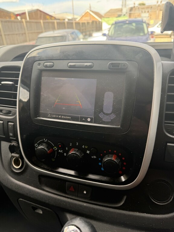 Renault Trafic 1.6 Dci 27 Sport Nav  #6