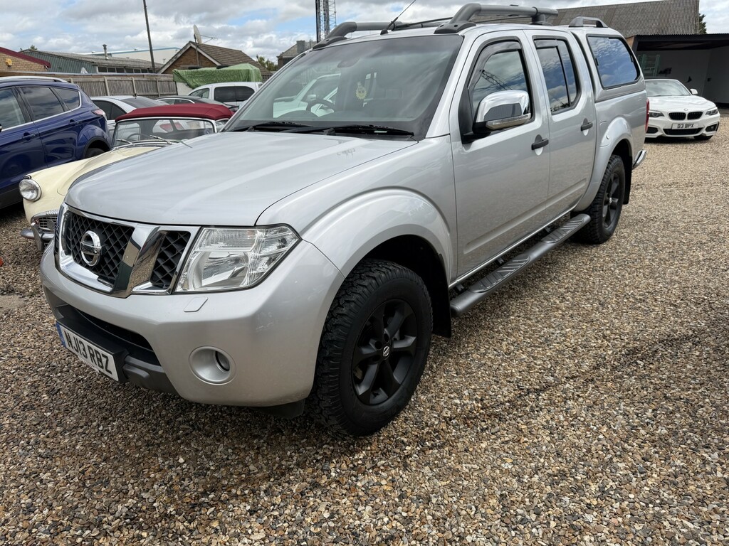 Nissan Navara 2.5 Dci Tekna 2013 NJ13RBZ Silver #2