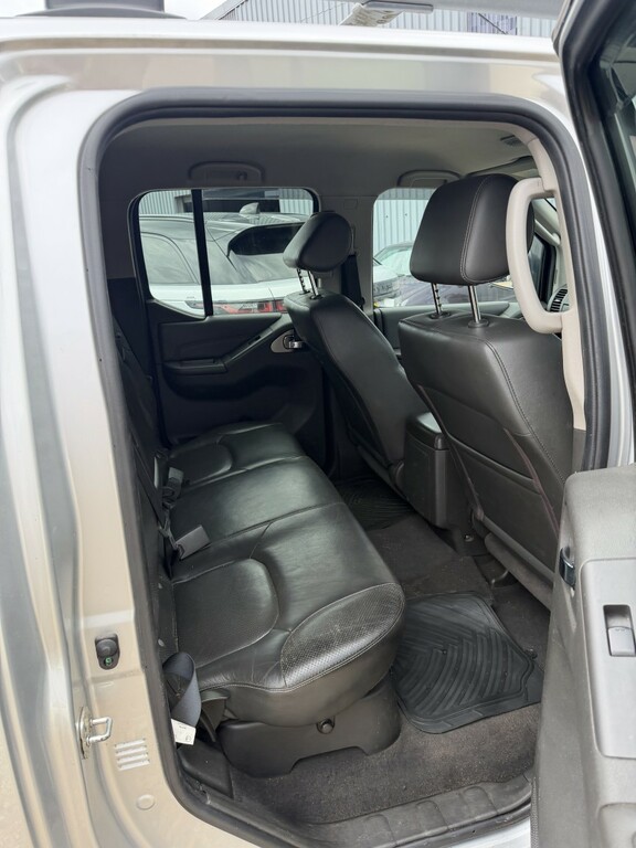 Nissan Navara 2.5 Dci Tekna 2013 NJ13RBZ Silver #6