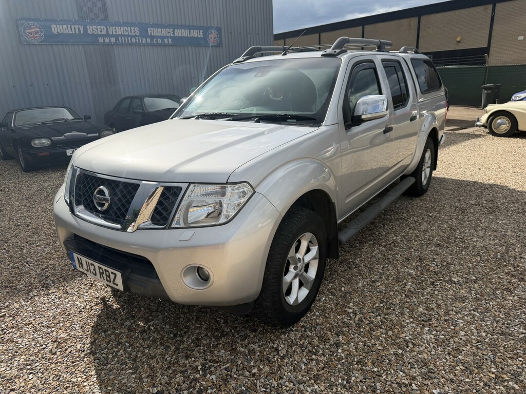 Nissan Navara 2.5 Dci Tekna Silver
