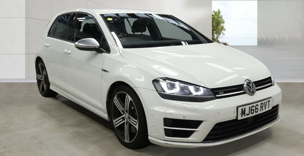Volkswagen Golf 2.0 Tsi Bluemotion Tech R 2016 MJ66RVT White #3