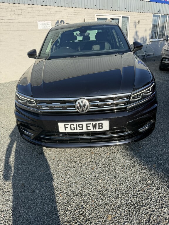 Volkswagen Tiguan Automatic White #4