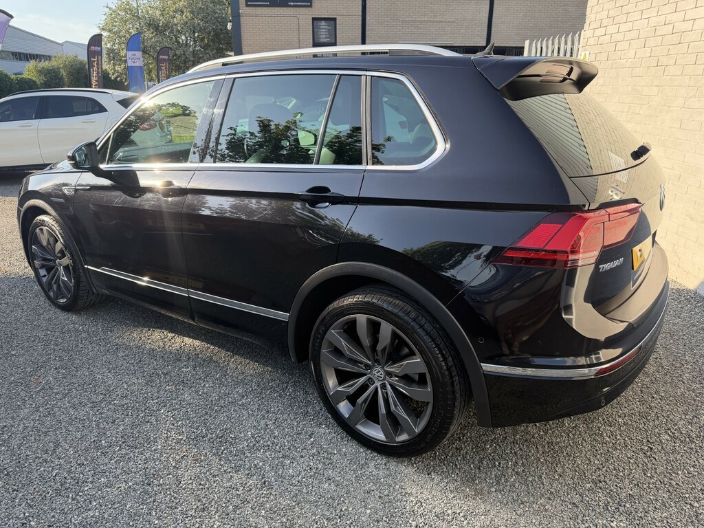 Volkswagen Tiguan Automatic White #13