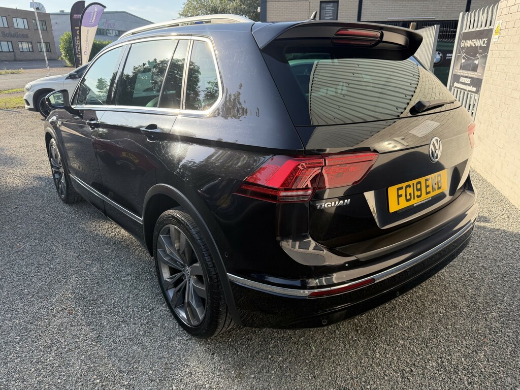 Volkswagen Tiguan Automatic White #14