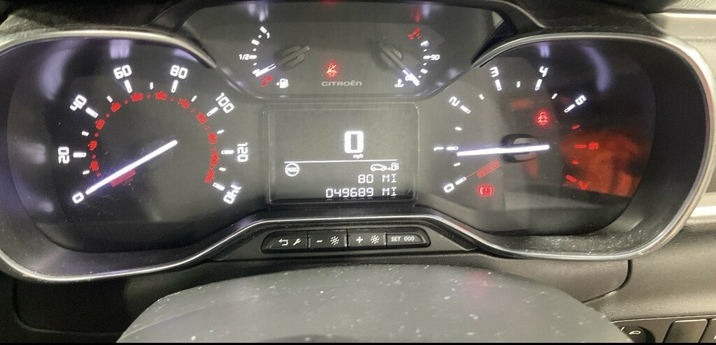 Citroen C3 1.2 Puretech Flair Red #6